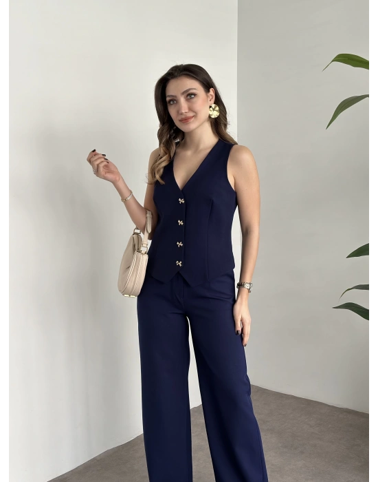 Düğme detaylı yelekli takım lacivert