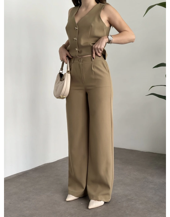 Düğme detaylı yelekli takım yeşil