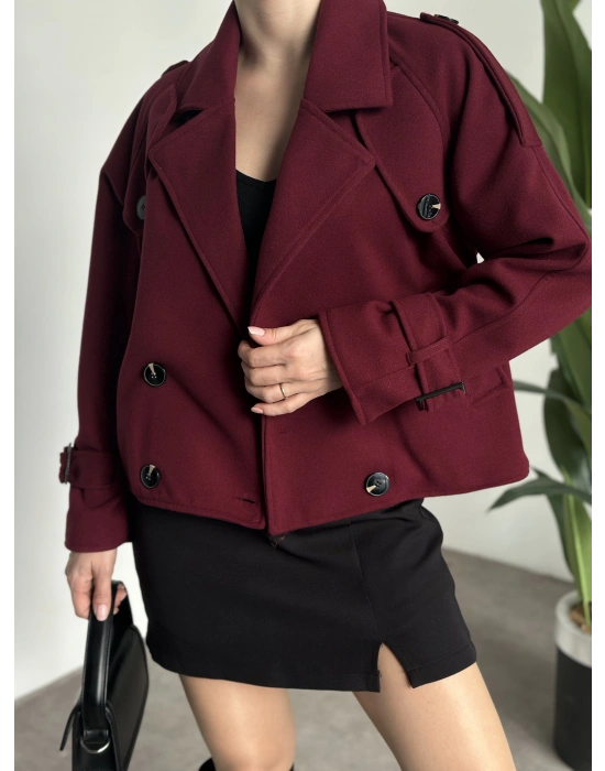 Düğmeli astarlı kısa kaşe kaban bordo