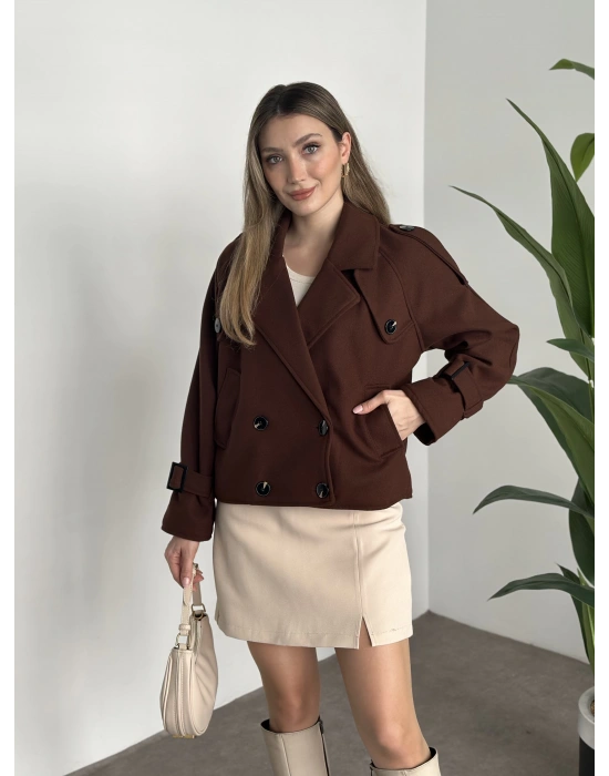 Düğmeli astarlı kısa kaşe kaban kahve