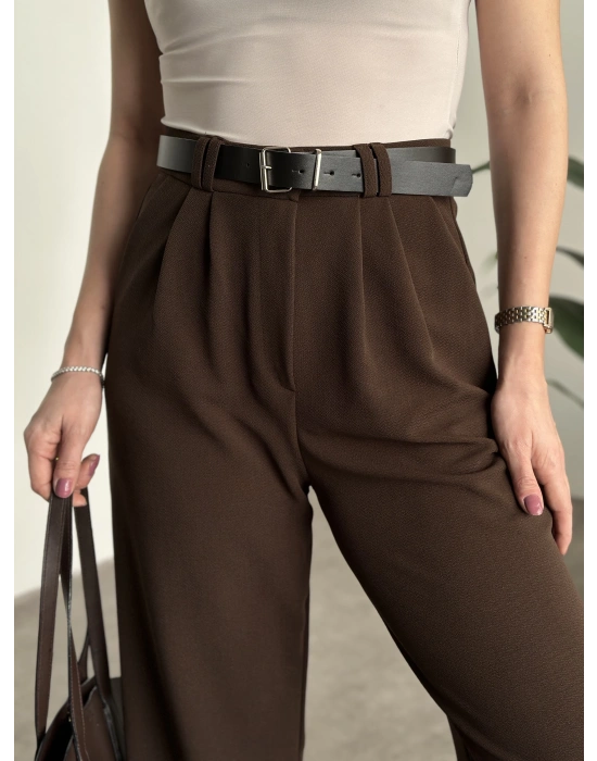 Enine boyuna likralı kemerli pantolon kahve