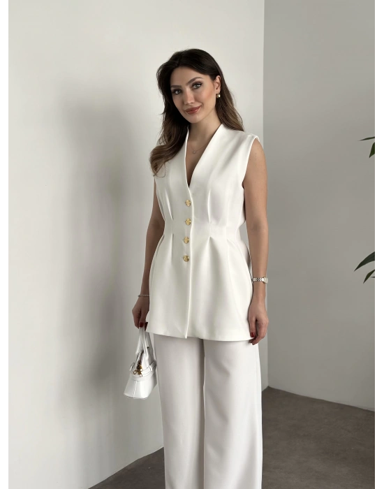 Gold düğmeli belden oturtmalı takım beyaz
