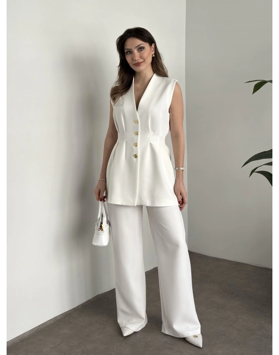 Gold düğmeli belden oturtmalı takım beyaz