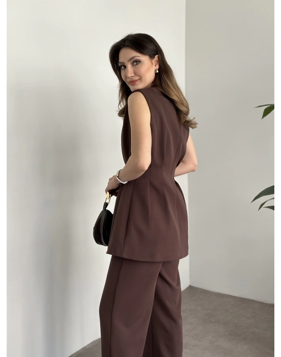 Gold düğmeli belden oturtmalı takım kahve