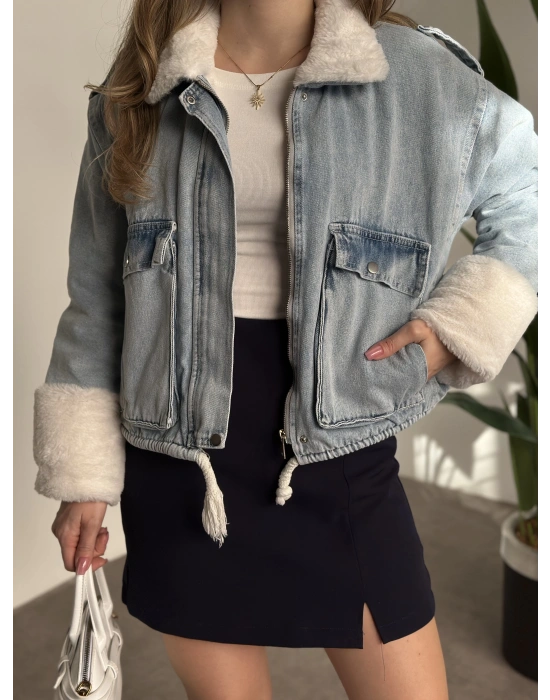 İçi ve yakası tamamen peluş kot mont