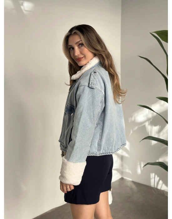 İçi ve yakası tamamen peluş kot mont