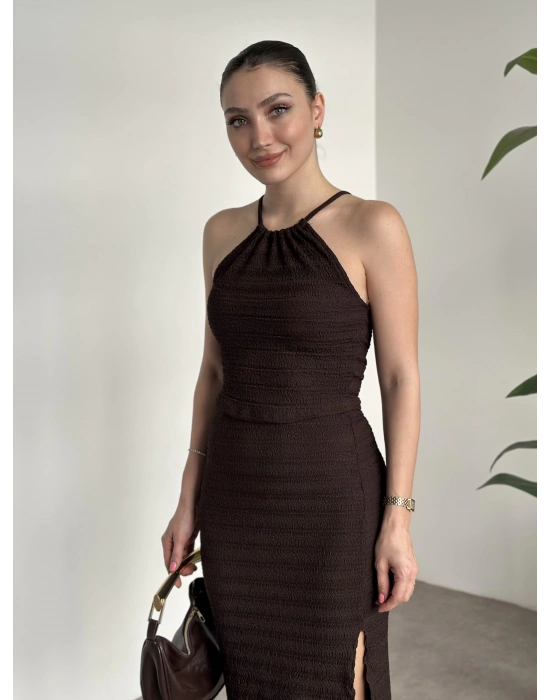 İp geçmeli bluz yırtmaç etekli bürümcük takım kahve