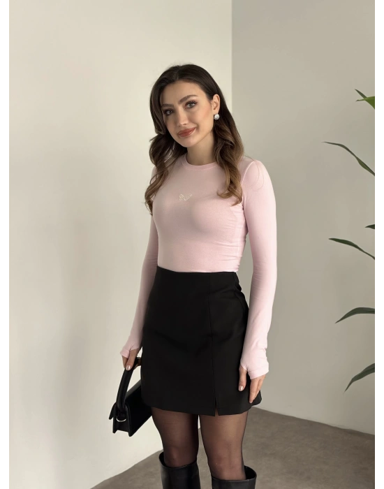 Kelebek nakışlı modal kumaş body pembe