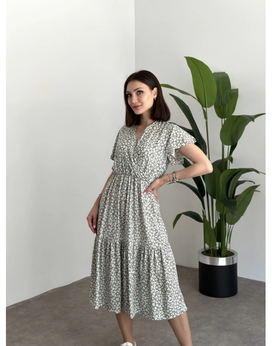 Kruvaze yaka viskon elbise Yeşil Beyaz Yonca Desenli