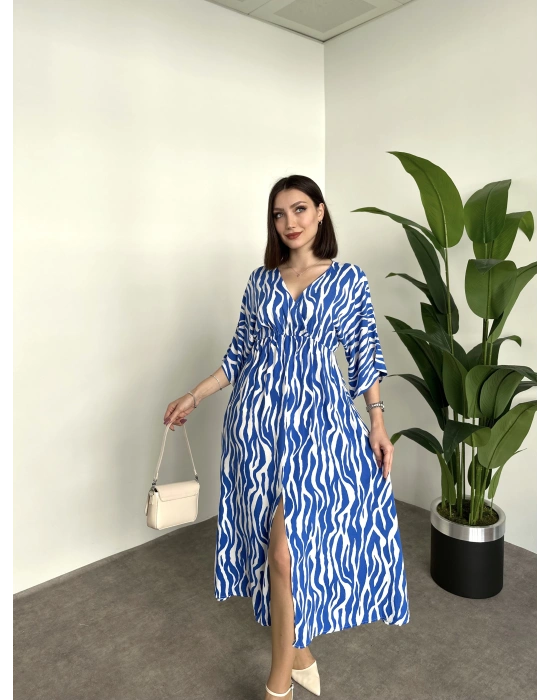 Kruvaze Yaka Yırtmaçlı Zebra Desen Bol Kesim Elbise Mavi