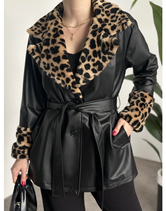 Leopar desenli kürklü deri trenç kısa