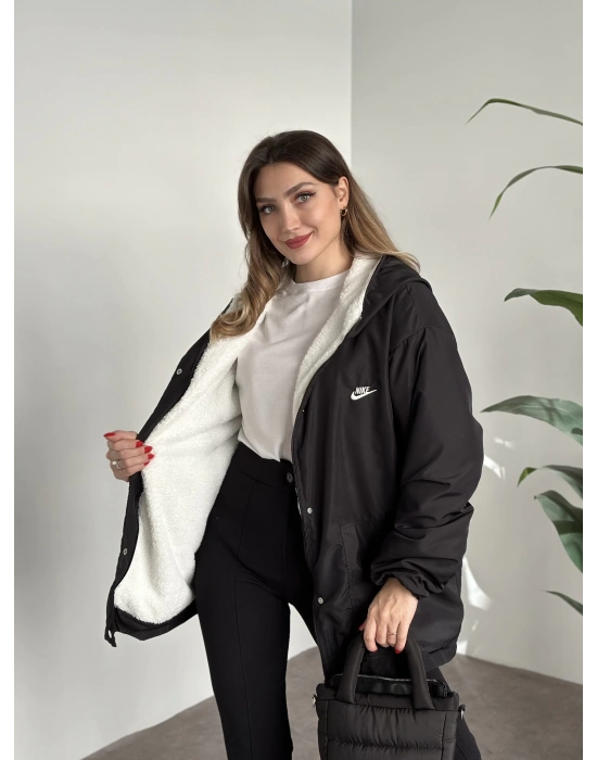 Logo detay içi tamamen peluş oversize yağmurluk mont siyah