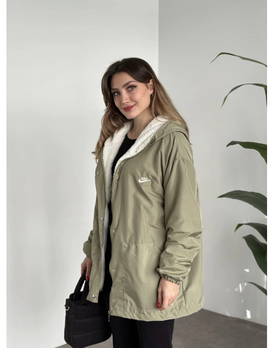 Logo detay içi tamamen peluş oversize yağmurluk mont yeşil