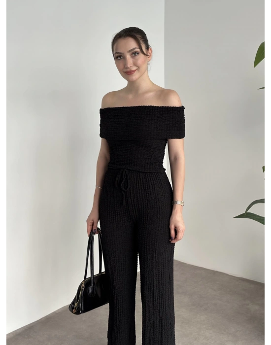 Madonna yaka gofre kumaş takım siyah