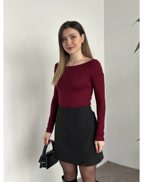 Marka etiketli kayık yaka modal kumaş body bordo