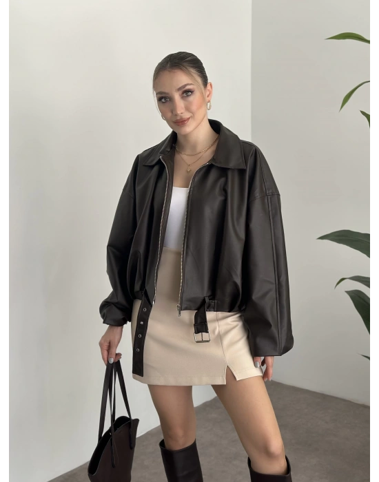 Marka model oversize kesim kemerli deri mont kahve