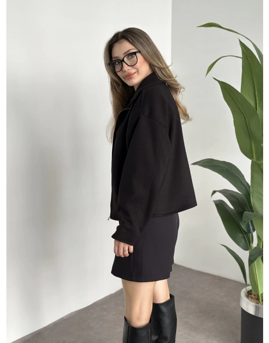 Marka model kısa astarlı kaşe ceket siyah