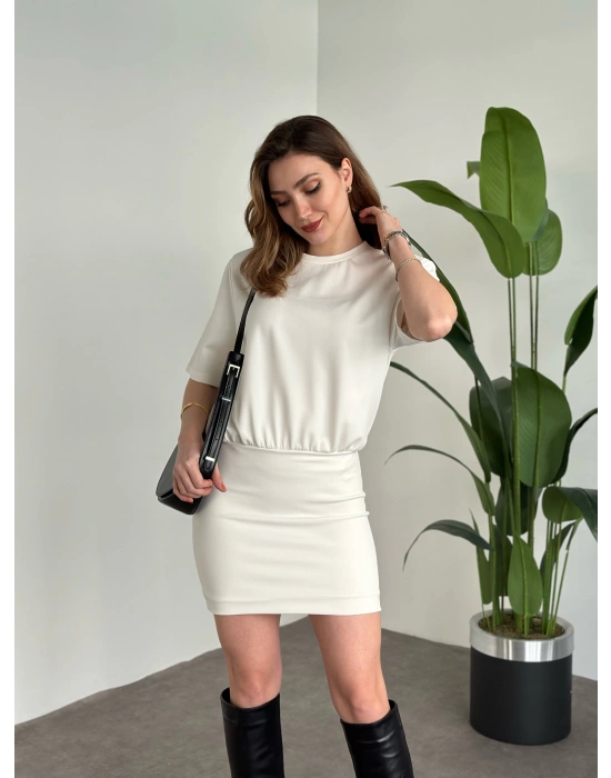 Marka Model Vatkalı İthal Sandy Kumaş Elbise Beyaz