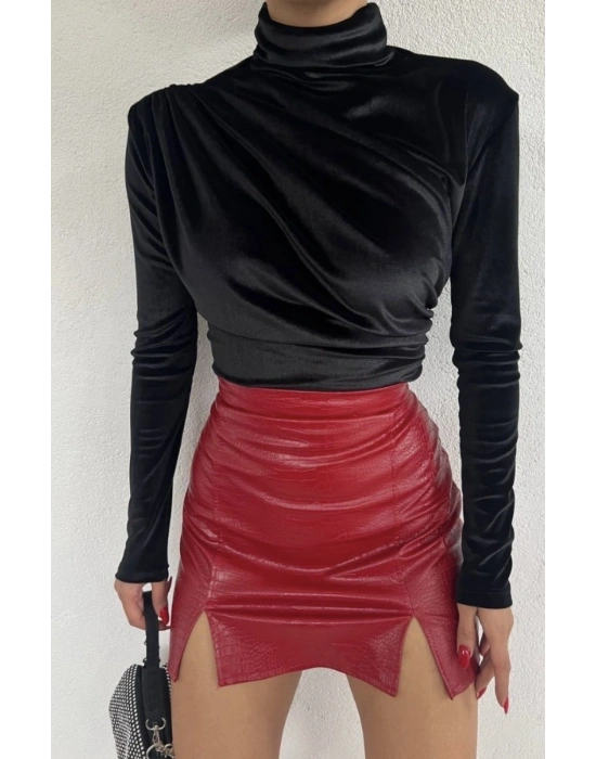 omuz ve beli büzgülü dik yaka kadife bluz siyah