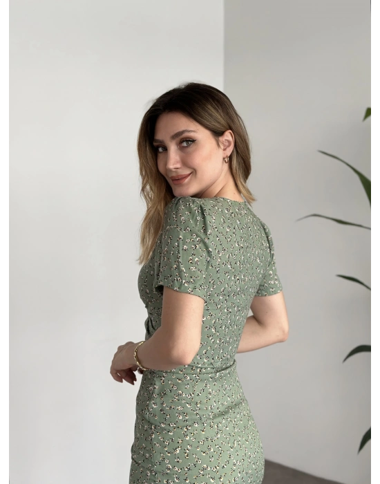 Önü Büzgülü Dekolteli Yırtmaçlı Viskon Elbise Yeşil