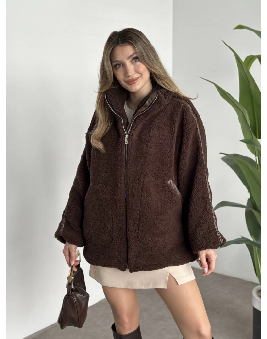 Oversize biye detaylı peluş mont kahve