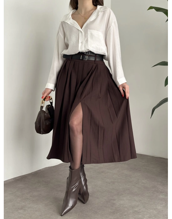 Piliseli yırtmaçlı uzun etek kahve