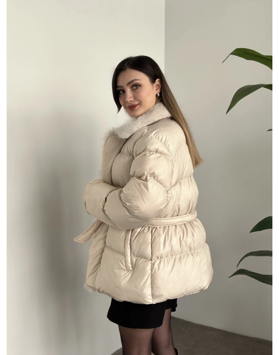 Premium kürk detaylı bağlamalı şişme mont krem