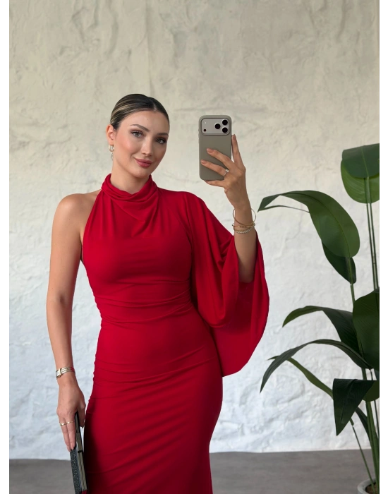 Ruby drapeli pelerin elbise kırmızı