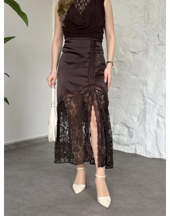 Saten dantel garnili uzun etek kahve
