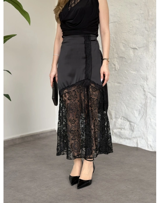 Saten dantel garnili uzun etek siyah