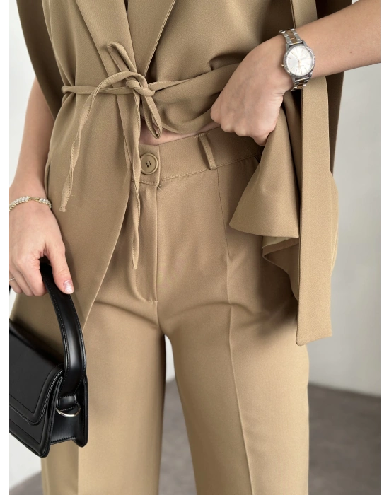 Sıfır kol belden bağlamalı kumaş takım yeşil