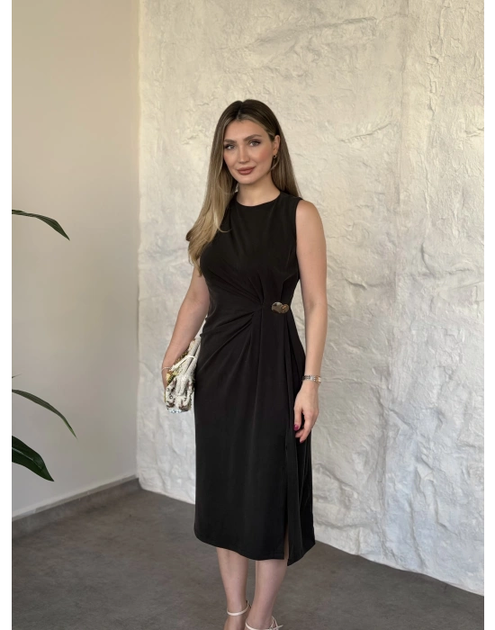 Sıfır kol beli drape toka detaylı yırtmaçlı elbise siyah