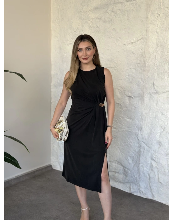 Sıfır kol beli drape toka detaylı yırtmaçlı elbise siyah