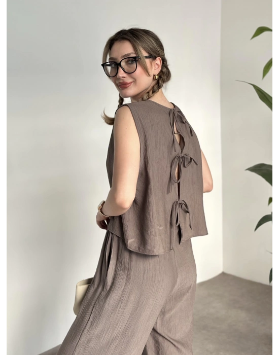 Sırtı bağlama dekolte detaylı tensel kumaş takım vizon