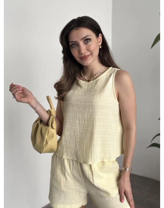 Şortlu bisiklet yaka müslim kumaş takım sarı