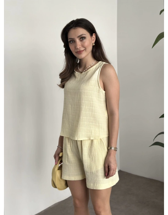 Şortlu bisiklet yaka müslim kumaş takım sarı