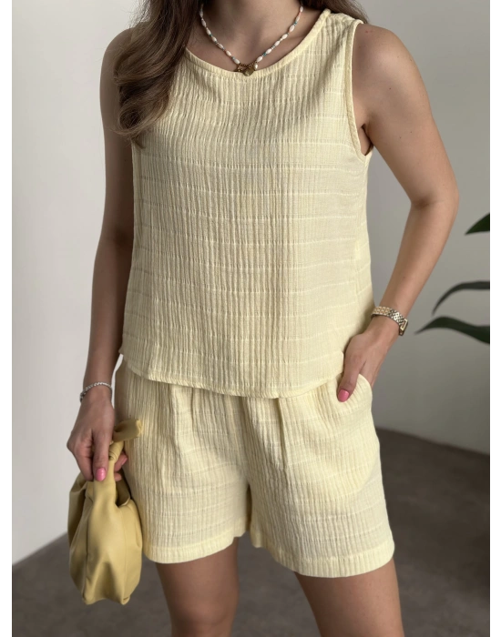 Şortlu bisiklet yaka müslim kumaş takım sarı