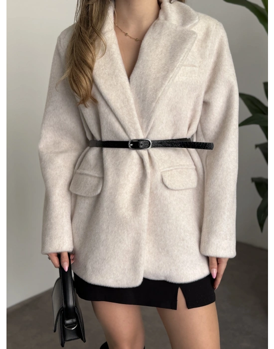 Tay tüyü astarlı kemerli ceket beyaz