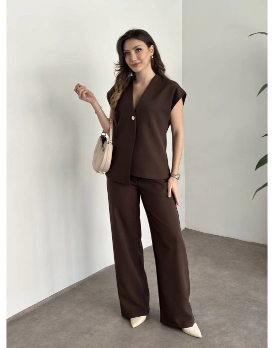 Tek düğme detay yelek ve pantolonlu takım kahve
