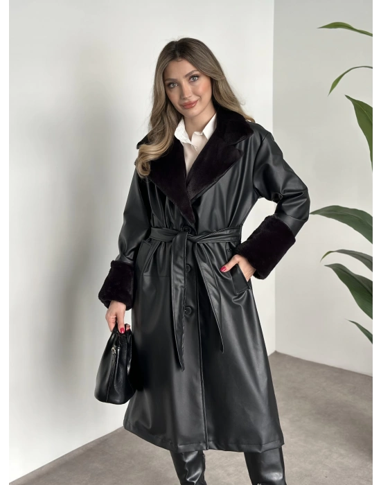 Uzun yakası kürk detaylı deri trenç