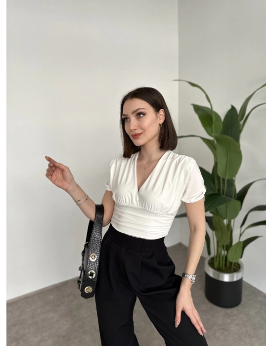 V Yaka Sandy Bluz Beyaz