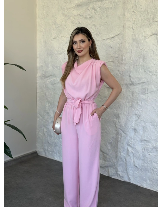 Vatkalı crep kumaş belden kuşaklı tulum pembe