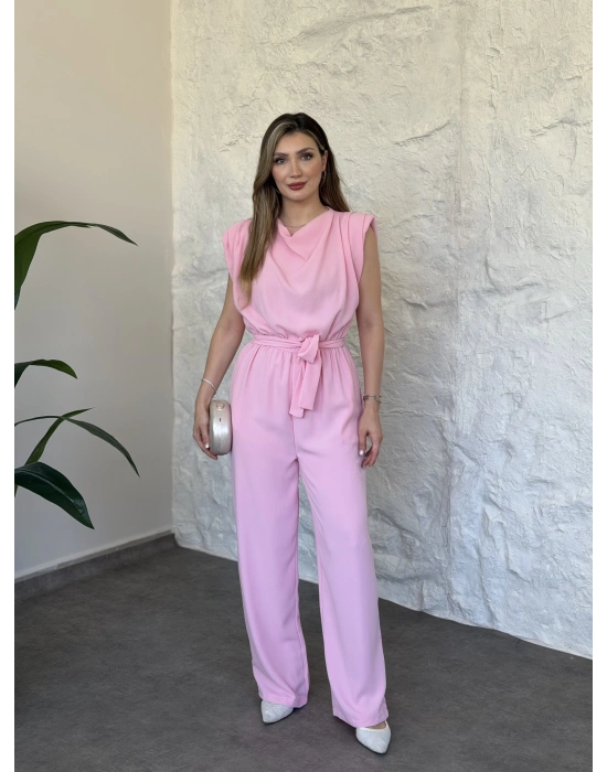Vatkalı crep kumaş belden kuşaklı tulum pembe