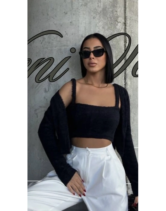 yumuşak tüylü askılı crop ve hırka siyah