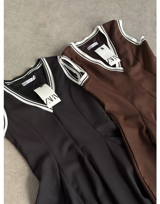 Zr marka etiketli kloş etekli ribana yaka elbise siyah