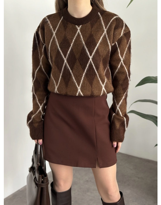 Zr yırtmaç detay şortu etek kahve