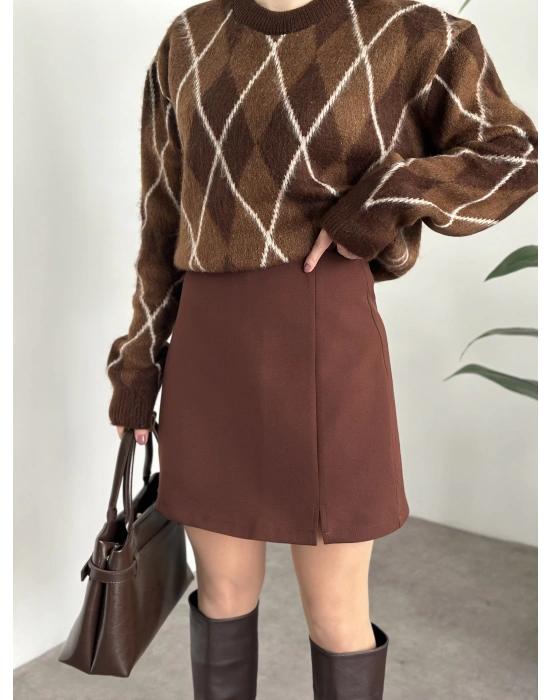 Zr yırtmaç detay şortu etek kahve