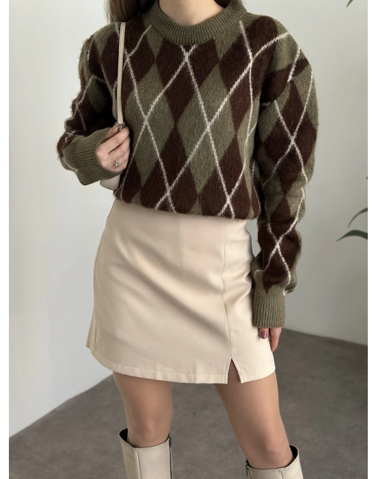 Zr yırtmaç detay şortu etek krem