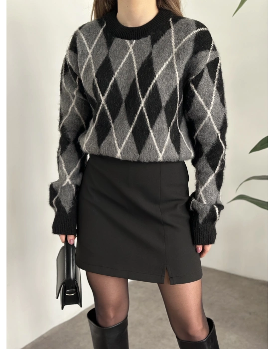 Zr yırtmaç detay şortu etek siyah