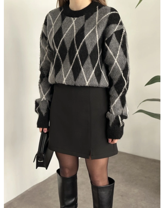 Zr yırtmaç detay şortu etek siyah